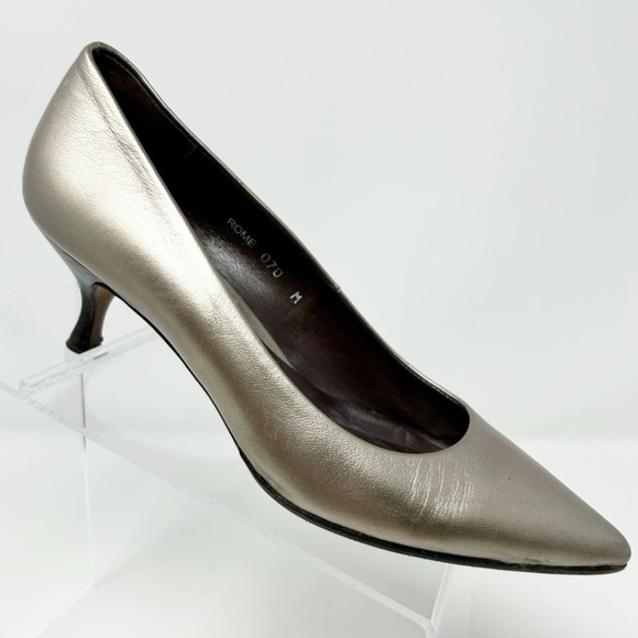Donald J Pliner Gold Bronze Leather Classic Dress Pumps Size 7 Pointed Toe - Picture 1 of 12